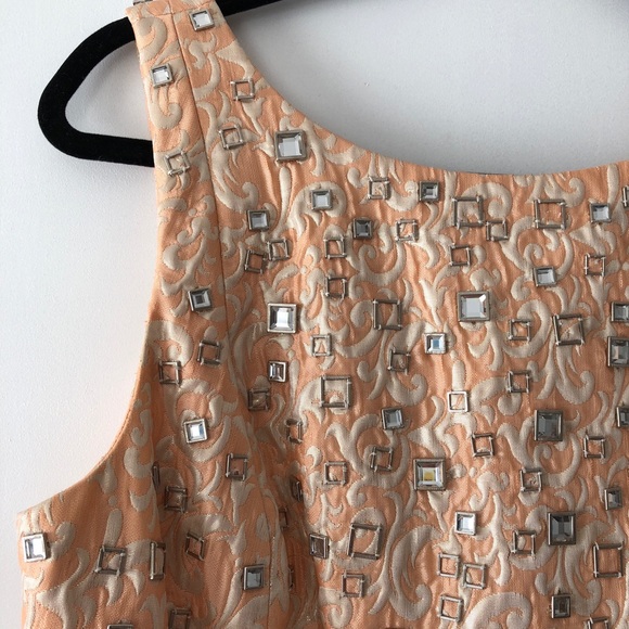 Formal Dress - Picture 4 of 8